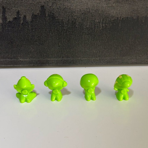 Go-Go’s Crazy Bones neon green mini figures like new collectible set