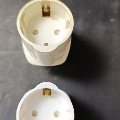 Set of 2 Schuko to UK power adapters like new