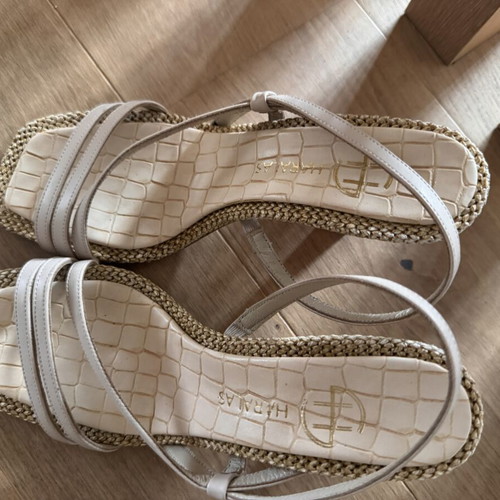 Haralas beige pumps like new, size 37, Kalogirou
