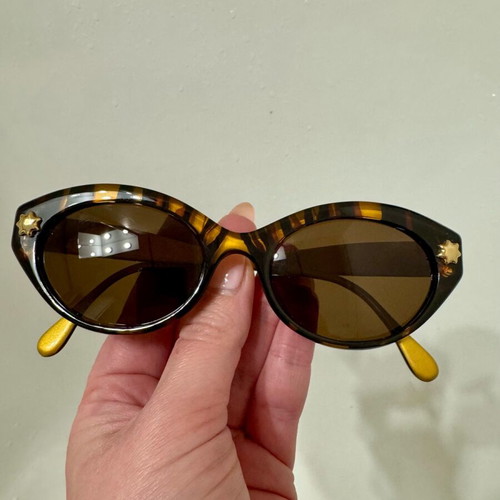 Christian Lacroix Cateye Sunglasses like new, multicolor