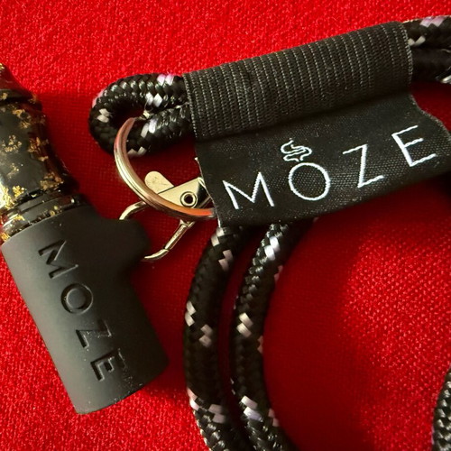 Moze Hookah Mouthtip Gold Line like new, black