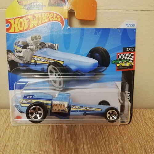 Hot Wheels Rockin Railer new toy car with engine movement