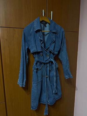 Forever 21 denim coat like new, blue, size S/M