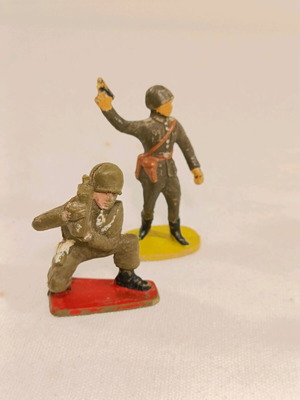Polish Soldier Figurines vintage used, set of 2