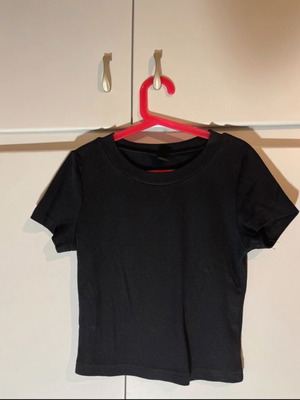 Black top like new, size XS