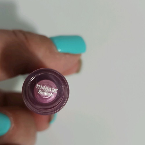 Wet and Wild lip gloss new, pink summer shade with glitter