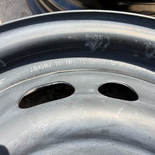 Γνήσιες ζάντες Mazda 2 15" σαν καινούργιες, συμβατές με Toyota Yaris και Suzuki Swift