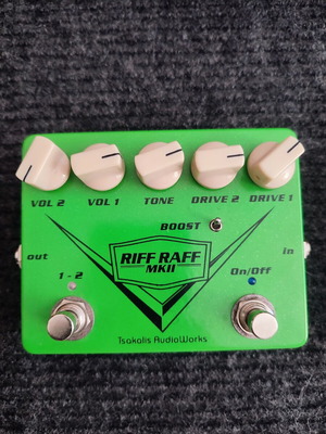 Tsakalis Riff Raff MKII guitar effects pedal like new with box