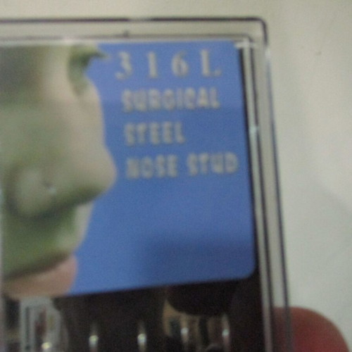 Elegant nose studs new, pack of 40, silver color