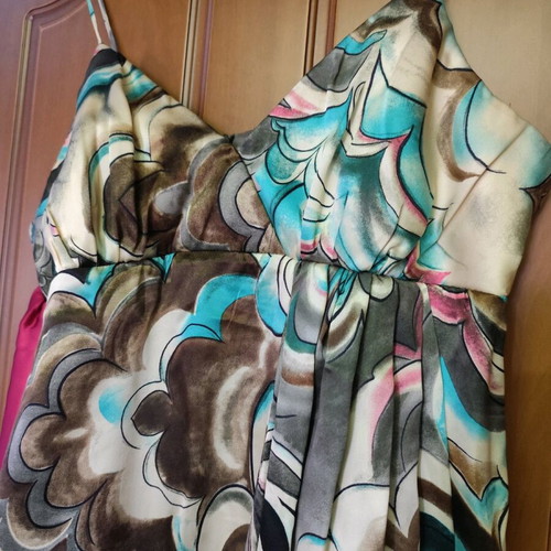 Printed satin dress with straps like new, size L