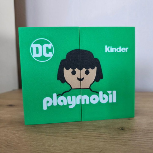 Playmobil DC Stand new, 3D printed PLA base