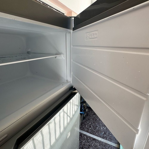 Home Appliances like new set with fridge, washing machine, oven