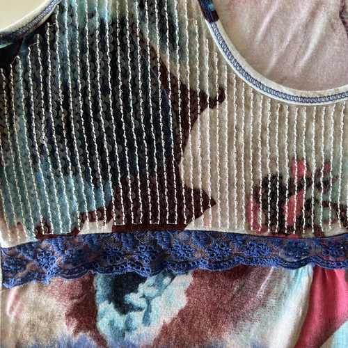 Desigual sleeveless blouse used, size Small with sequins and blue lace