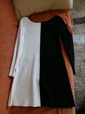 ZARA φόρεμα σαν καινούργιο, πλεκτό μίνι σε γραμμή Α, μαύρο και άσπρο