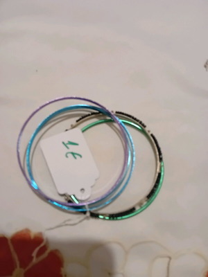 Bracelets set many thin multicolored like new