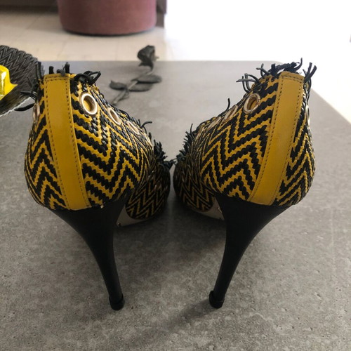 Daniel Micheti pumps size 40 like new