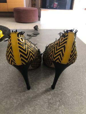 Daniel Micheti pumps size 40 like new