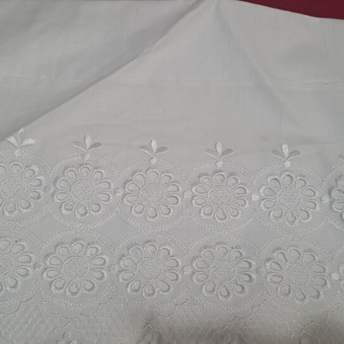 White cotton bed sheets with lace, set of 2 sheets and 2 pillowcases