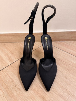 Franchesca Moretti satin evening shoes new No 41 black