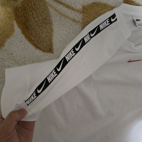 Nike short-sleeve white shirt size Large like new