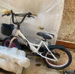 Children's bicycle used, needs maintenance