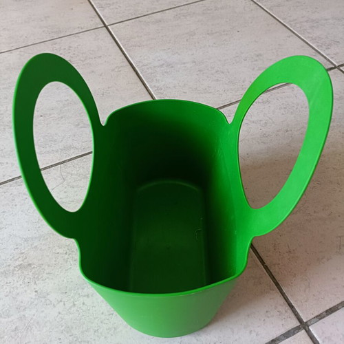 Plastic Storage Basket Euroequipe green like new