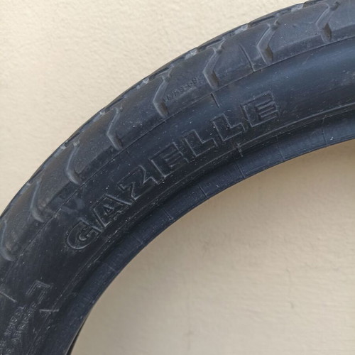 Michelin Gazelle motorcycle tires and tubes used