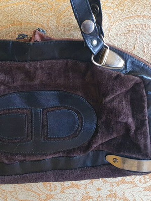Sweet cafe leather handbag with studs used, brown