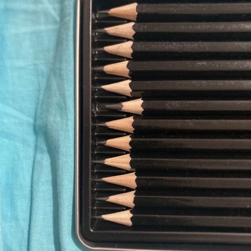 Drawing pencils, like new, 6B slightly used