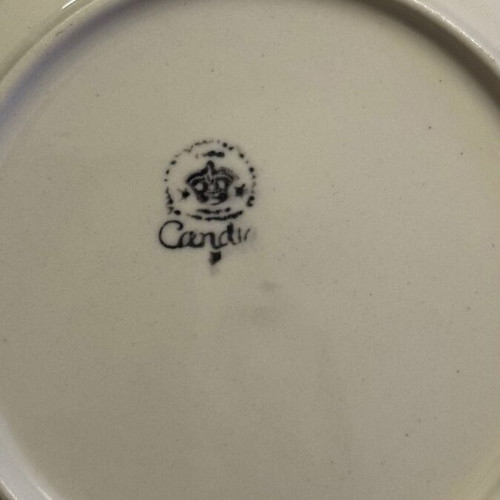 Set of 5 vintage porcelain plates like new with romantic floral design