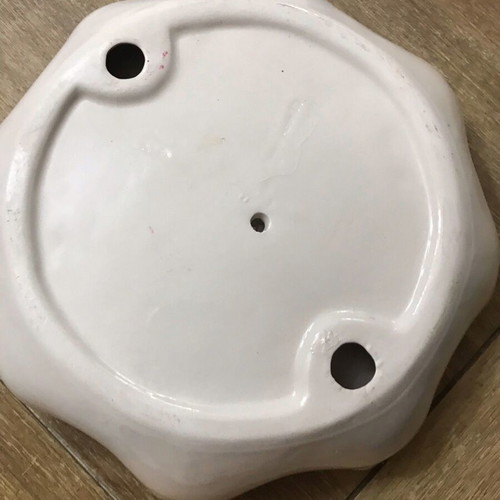 Ceramic Easter Egg Holder and Platter for 8 Eggs with Central Compartment