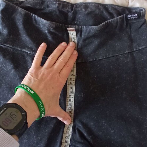 Elastic cotton shorts District like new, gray