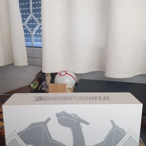 Pokemon Sword and Shield Premium Collection Box Charizard