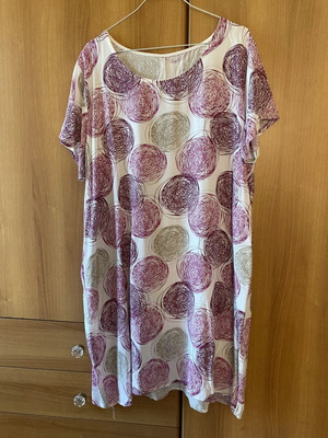Φόρεμα oversized μίντι καινούργιο, στρογγυλή λαιμόκοψη, κοντά μανίκια, τσέπες