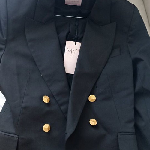 MY T wearables Black jacket new, size Large