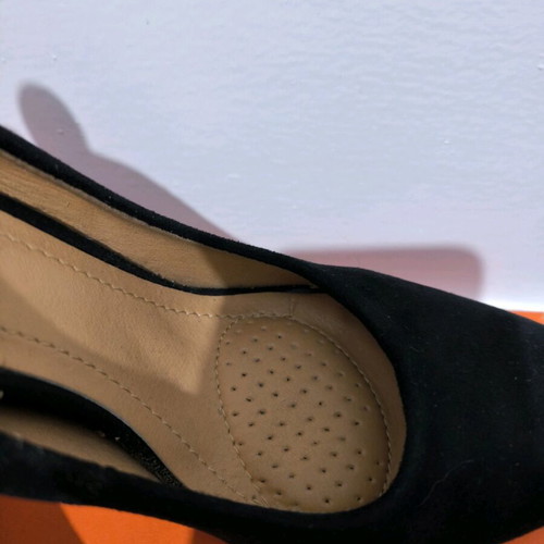 Suede black pumps size 37 like new