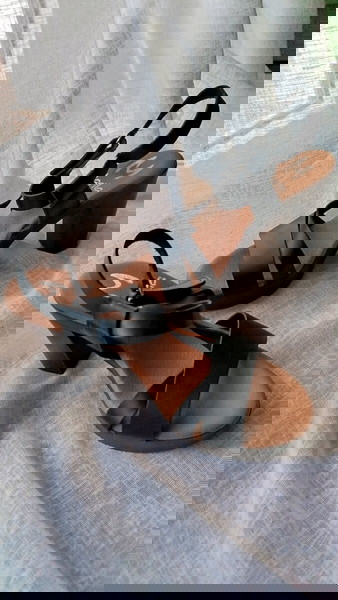 Σανδάλια 40