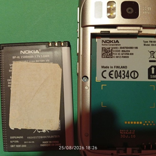 Nokia E6-00 mobile phone, silver, 8 MP camera, Symbian Anna