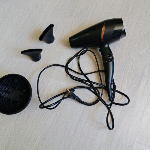 Remington Supercare Pro 2200 hairdryer new with ionization and ceramic grille