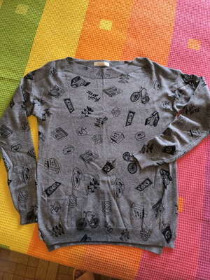 Wool women's sweater new with rhinestones, size L, grey