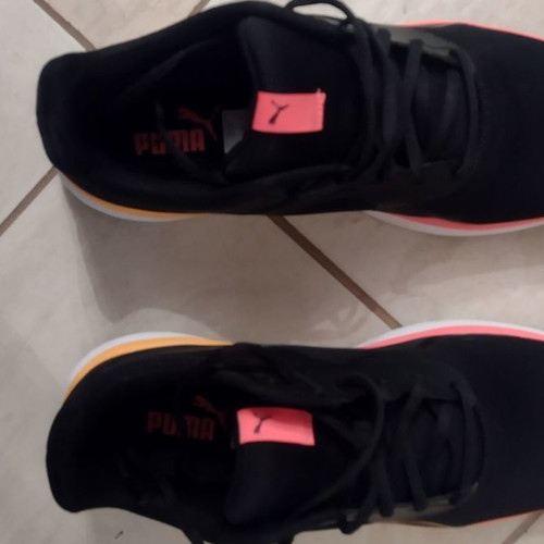 Puma athletic shoes size 44 like new