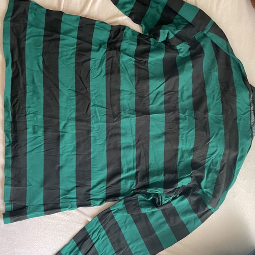 Lacoste sweater used with some flaws, size M, black and green