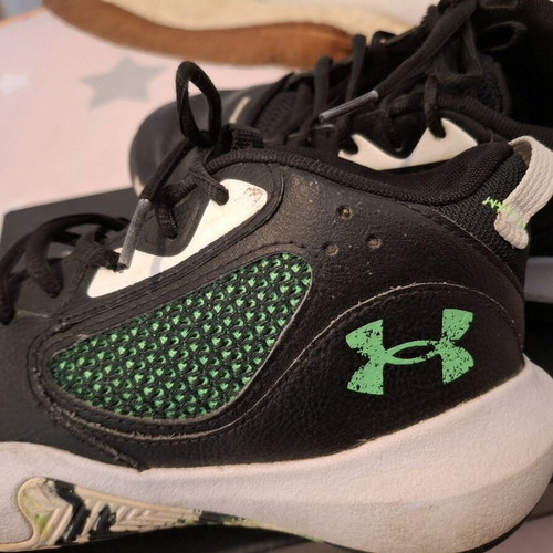 Under Armour shoes kids used, size 36.5, white and green