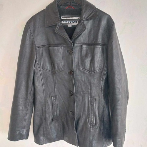 Women's black leather jacket MISSION size L used