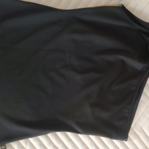 Summer blouse used with one shoulder, size S