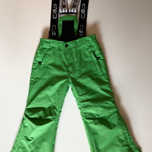 Children's ski suit new, waterproof, size 4 years, green