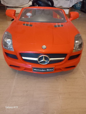 Mercedes electric kids car, red