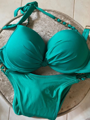 New Yorker bikini set like new, green and turquoise, size small