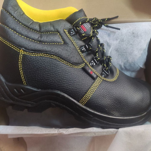 Duro waterproof boot S0 new with SRC protection certification
