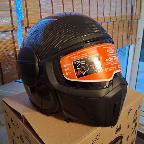 Caberg Ghost X Carbon motorcycle helmet Large with Pro Speak Evo intercom